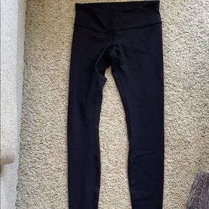 Black Wunder under full length Lululemon leggings